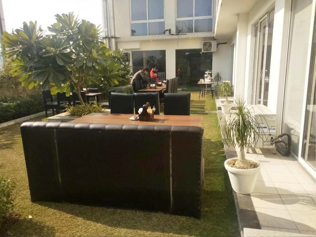 Hotel Citi Inn Grande Zirakpur Exterior foto