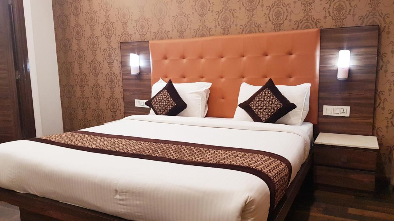 Hotel Citi Inn Grande Zirakpur Exterior foto